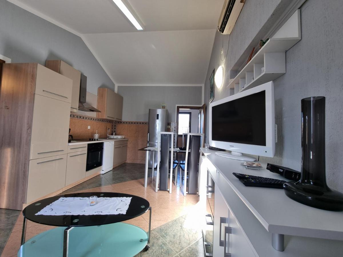 Apartment Grbac Barbat na Rabu Екстериор снимка