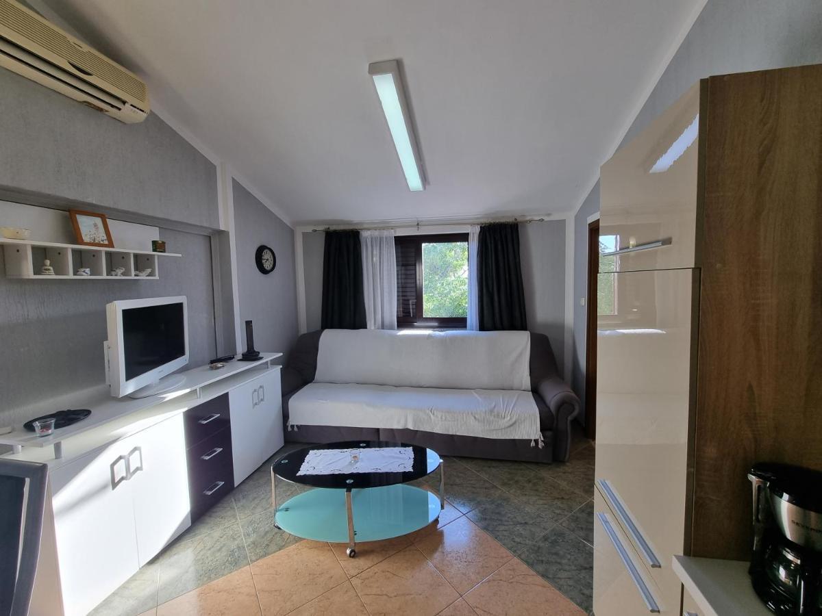 Apartment Grbac Barbat na Rabu Екстериор снимка