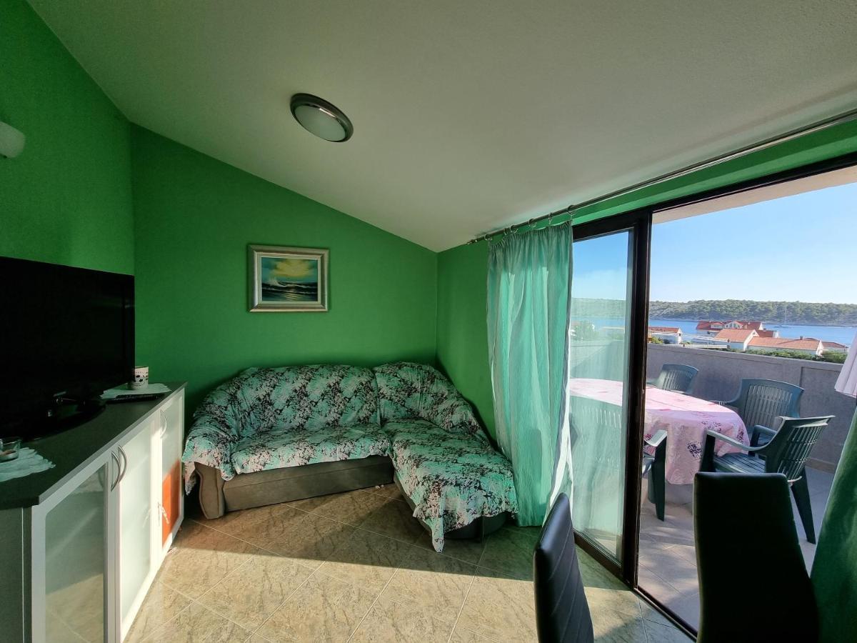 Apartment Grbac Barbat na Rabu Екстериор снимка